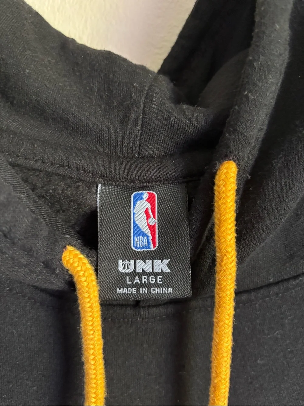 NBA official los